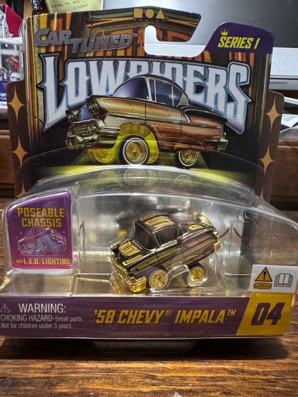 Lowriders '58 Chevy Impala Series 1 - Black & Gold Collectible Toy Car